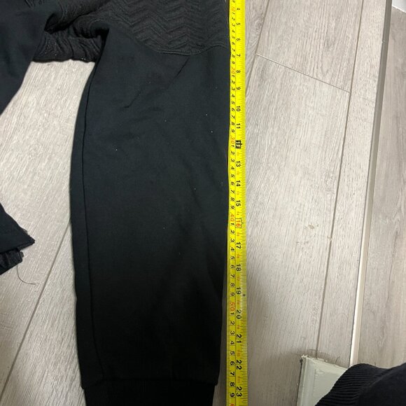 Black Sweater - Picture 4 of 8